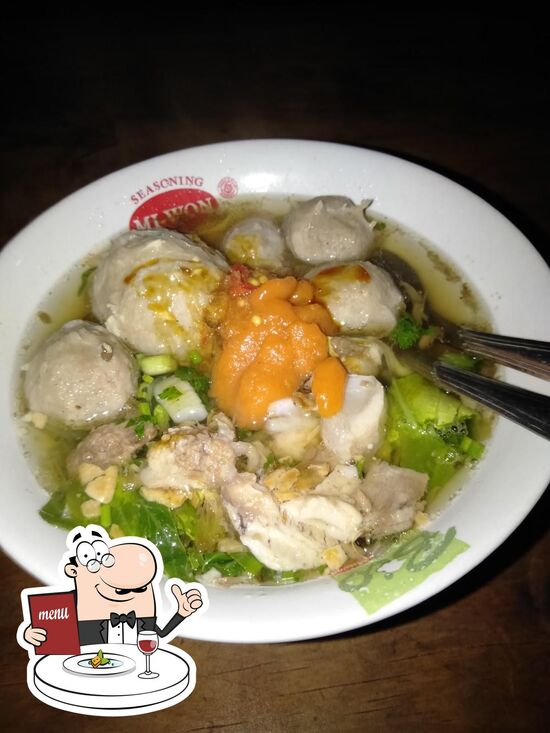 Mantep Pak.Eko's Bakso & Mie Ayam: A Local Legend in Cilacap's Heart